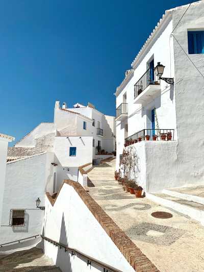 Spain - Archidona - MÁLAGA DYNAMIC TRIP: Authentic Paella Experience • Hike with scenic views • Pádel class • Beach Picnic (Private Rooms)🌄🥘🏸 - 1
