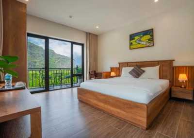 Vietnam - Tam Cốc – Bích Động - Ninh Bình, Việt Nam - Ninh Binh (Tam Coc) & Hoi An: From Limestone Landscapes to Lantern Streets 🌾🏮🛵 (PRIVATE ROOM) – The Vietnam Experience 🇻🇳 - 7