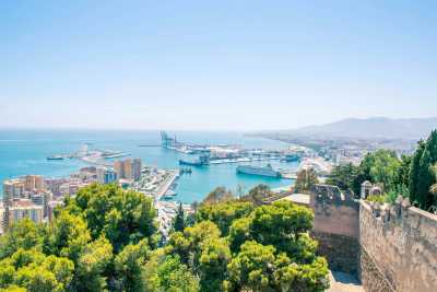 Spanien - Spain Málaga Active Escape: Pádel, Sunny Beaches & Authentic Paella Cooking Experience (Private Rooms)🌄🥘🏸 - JoinMyTrip