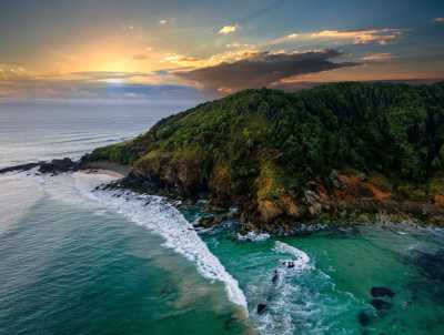 Australia - Jonson Street - 🇦🇺 Slow Mornings & Salt Air: A 9-Night Yoga & Lifestyle Retreat in Byron Bay, Australia 🌊