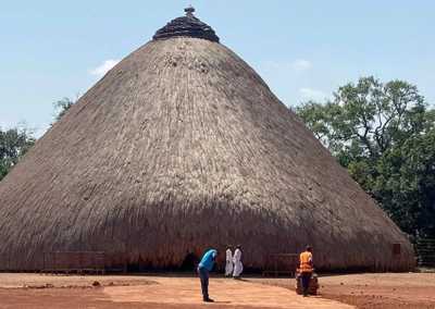 Uganda - Kasubi tombs - Uganda: Self drive 4x4 Land Cruiser 🦍🌿Gorilla & Rhino tracking! Coffee, Waterfalls & Hikes 🇺🇬 - 1