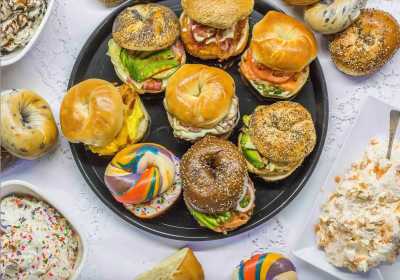 Vereinigte Staaten - West 45th Street - 🗽🥯 A Taste of Manhattan: 4 Days of Food, History & City Magic in NYC 🌃 - 2