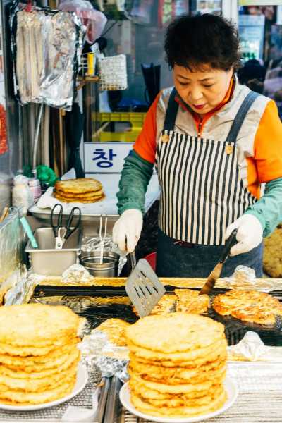 Korea, Süd - Bukchon Hanok Village - 🇰🇷 🍁 The Autumn Chapter: Work & Wander in Seoul for 15 days (PRIVATE ROOM) 👨🏽‍💻 🍜 - 6