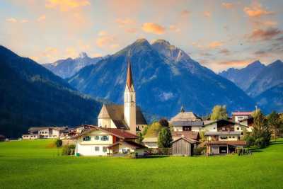 Europa - Villach - Winter Cross Country Hiking: Italy-Austria-Slovenia🏞️ Zipline and Hidden Gems (Guided hike)