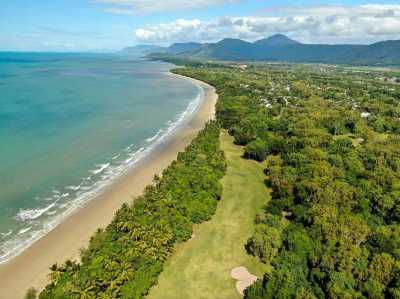 Australia - Four Mile Beach - 🌴🪸 Daintree to Great Barrier Reef: A Co-Working Retreat in Port Douglas, Australia 🐠🇦🇺