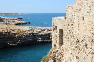 Italien - Polignano a Mare - PUGLIA Hidden Gems: live in a real Trullo, discover Alberobello, explore the Stone City, enjoy amazing Italian food and so much more! - 3