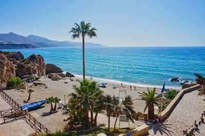 Spain - Dynamic Málaga Adventure: Sunny Beaches, Pádel & Viewpoints (Private Rooms)☀️🏸🥘 - JoinMyTrip