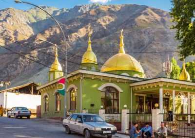 Central Asia - Kalaikhum - Tajikistan & the Pamir highway! 🇹🇯 Tajiki tribes, Mountain ranges, YAKs and Yurts ⛰️🛖🐃 - 4