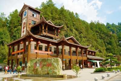 China - Zhangjiajie - China Discovery: Great Wall, Chongqing’s 8D Magic City & Avatar Mountains 🚠🏩