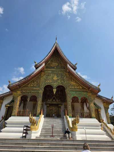 Laos - Luang Prabang - Laos Adventure - 12 Tage voller Abenteuer, Wasserfälle, Kayak und Tempel