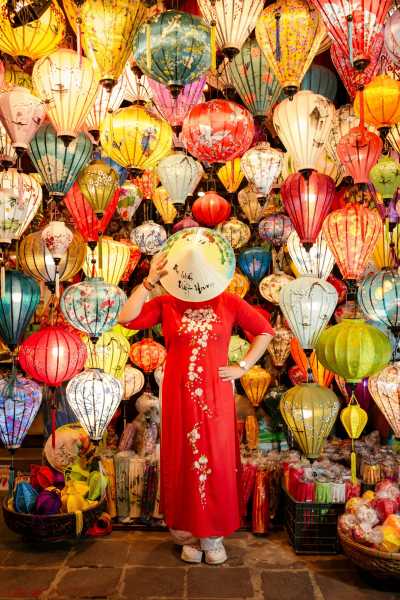 Vietnam - 🇻🇳 Iconic Vietnam Unveiled: From Emerald Bays to Lantern-lit Streets 🏮 - JoinMyTrip