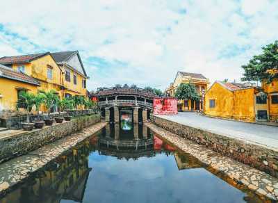 Vietnam - Perfume River - 🇻🇳 The Magic of Vietnam: A 14-Night Journey Through Hanoi, Ninh Binh, Hue & Hoi An 🏮 - 2
