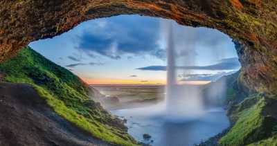 Island - Seljalandsfoss - ICELAND: The ultimate ROAD TRIP hunting the AURORA❄️💚