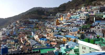 Korea, Süd - Busan - 🇰🇷 Korea in Color: An Autumn 🍁 Journey of Palaces ⛩️, Peaks 🏔 & Portraits 📸 - 1