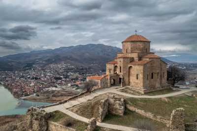Georgien - Mtskheta - New Year in Georgia: snow, wine & fireworks - 1