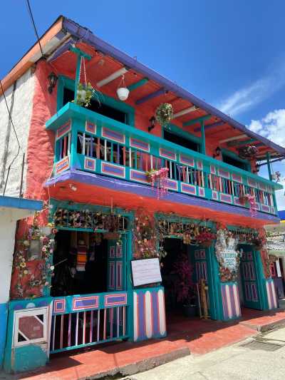 Colombia - Coffee Axis - 2 SPOTS LEFT!!! Colombia III EDITION 360º Experience in this amazing Country. INCLUDED: Tons of Local and Gastronomic Adventures with an Experienced TripLeader! - 7