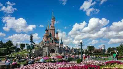 Frankreich - Disneyland Paris - FRENCH DREAM 🎡: 4 Days Retreat to Explore Disneyland Paris, the Walt Disney Studios & Discover the City! - 4