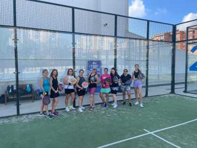 Spanien - Centro - 🌸🍹LADIES trip in sunny Málaga: Cooking Paella, Painting and Pádel 🥘🎨🏸(private rooms)🌄🥘🏸 - 1