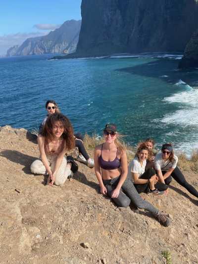 Portugal - Boaventura - Modern, Spacious & Beautiful Coliving Villa in prime location - Funchal, Madeira | Adventure, Nature and Fun on the Dream Island of Madeira 🌴 | Large Private Suite with Bathroom and Balcony - 4