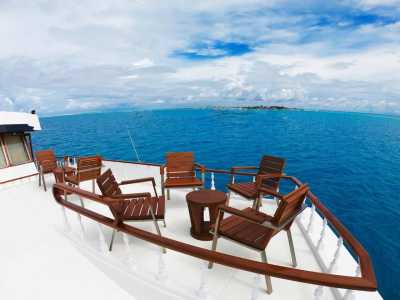 Malediven - Dhiffushi - Discover Maldives: Your Ultimate Adventure Escape! 🌊✨ - 2