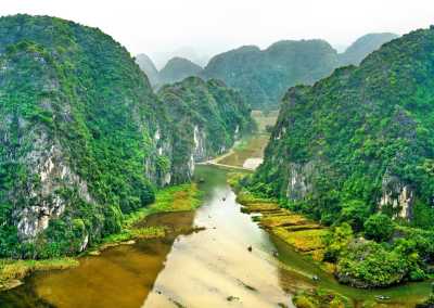 Vietnam - Tràng An - 🇻🇳 The Vietnam Experience: Hanoi & Ninh Binh (Tam Coc): City Escape & Limestone Landscapes 🏙🌾🛵🏞 - 4