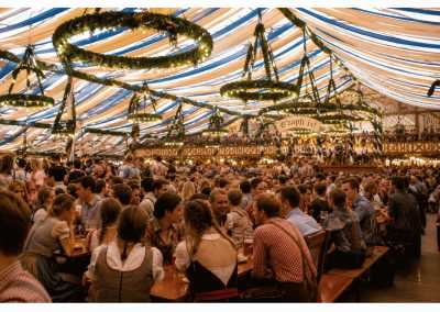 Deutschland - München - 🥨 München: Weißwurscht, Wiesn & Wahnsinn 🍻 - 1