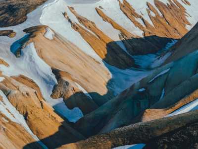 Island - Landmannalaugar - Camper Expedition under the Northern Lights Delight Iceland's Autumn Adventure