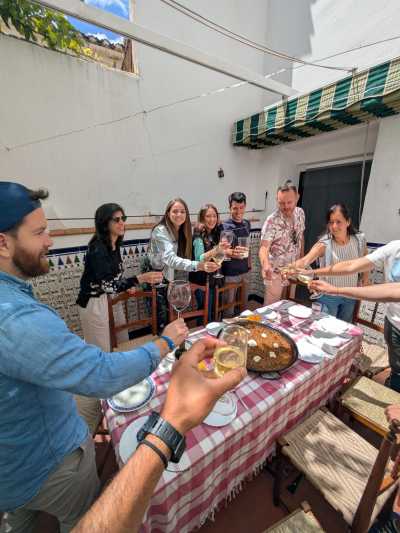 Spanien - Centro - Dynamic vacation in sunny Málaga: Cooking Paella Workshop, Hiking and Pickleball (private room)🌄🥘🏓 - 2