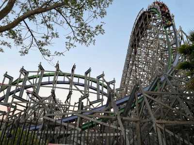 Vereinigte Staaten - Six Flags Discovery Kingdom - US 🇺🇲 California Theme Park 🎢 Road Trip! 🚘 - 1