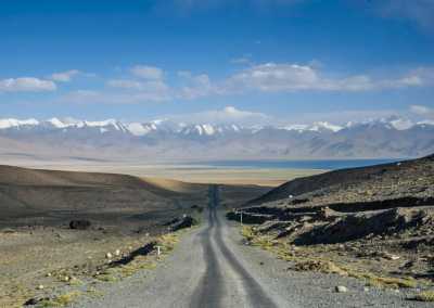 Central Asia - Tajikistan & the Pamir highway! 🇹🇯 Tajiki tribes, Mountain ranges, YAKs and Yurts ⛰️🛖🐃 - JoinMyTrip