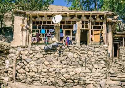 Central Asia - Kharuk - Tajikistan & the Pamir highway! 🇹🇯 Tajiki tribes, Mountain ranges, YAKs and Yurts ⛰️🛖🐃 - 3