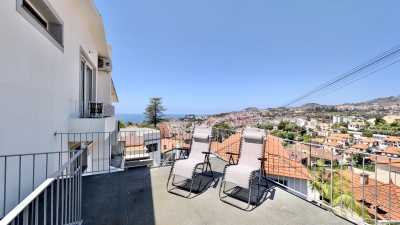 Portugal - Funchal - Modern, Spacious & Beautiful Coliving Villa in prime location - Funchal, Madeira | Adventure, Nature and Fun on the Dream Island of Madeira 🌴 | Large Private Suite with Sea View Balcony - 5