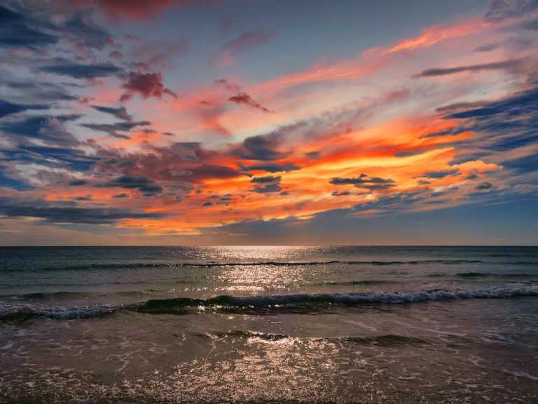 Spanien - 🏖️BEACH & 🍷WINE LOVERS: 🌋VOLCANIC FUERTEVENTURA IS WAITING FOR YOU! - JoinMyTrip