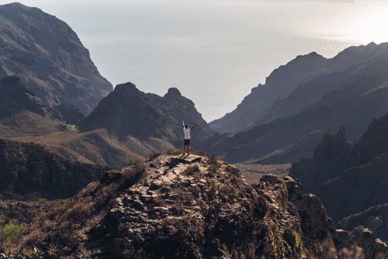 Spanien - Explore Tenerife with a Local 👱🏼‍♀️🐬🌴 ¡Vamos, mi niño!🇮🇨 - JoinMyTrip