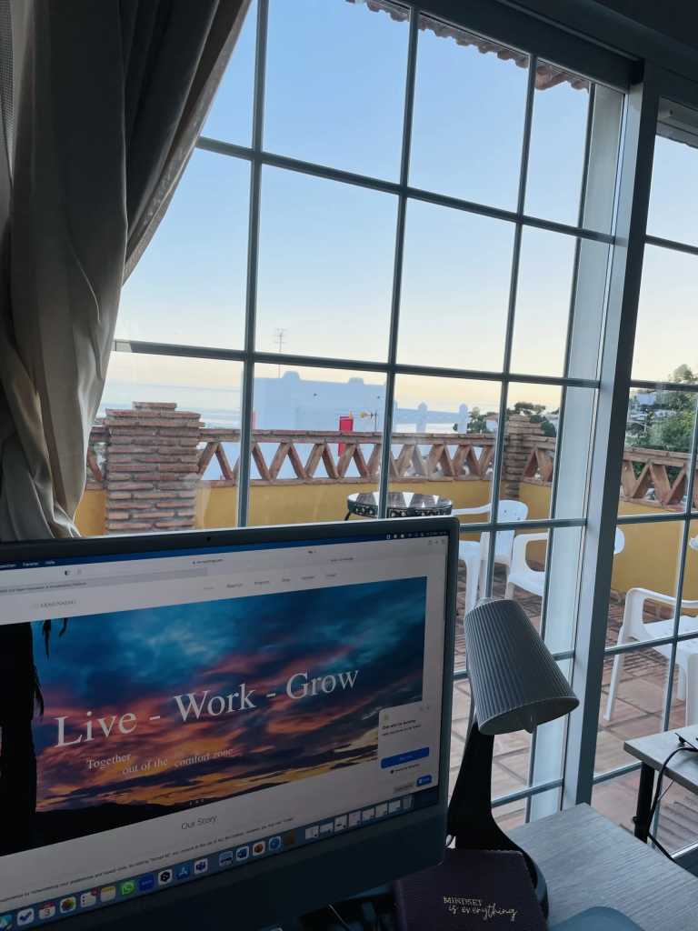 Kat Solyelcompositorbach - 5