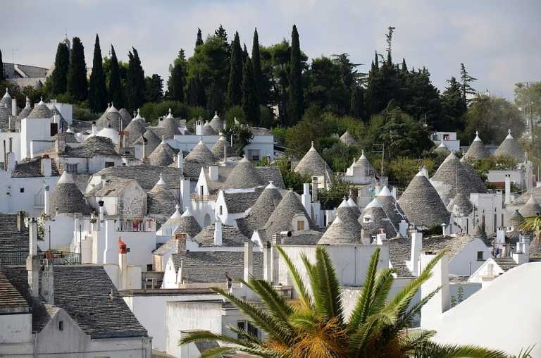 Italy - Alberobello - Travel like a local through Puglia, South of Italy 🇮🇹 - 1