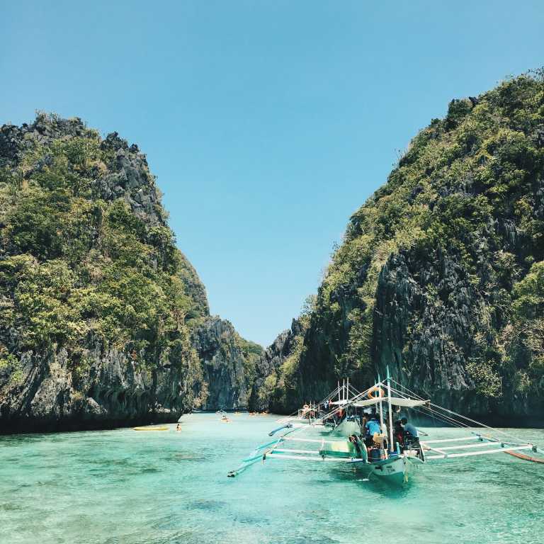 Philippines - Fun in the Sun: Discover the Philippines Beautiful Beaches in 2 Weeks - JoinMyTrip