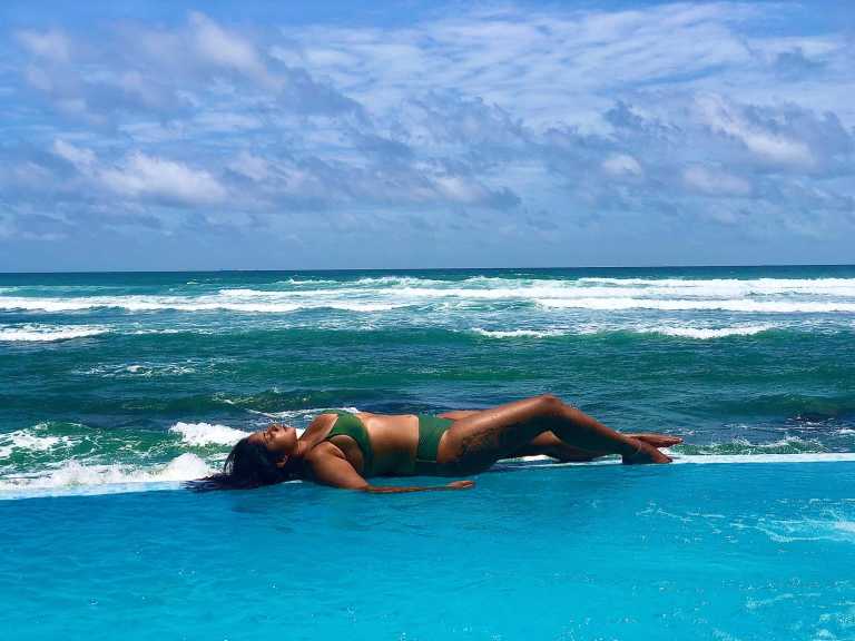 Nadine de Rosayro - 38