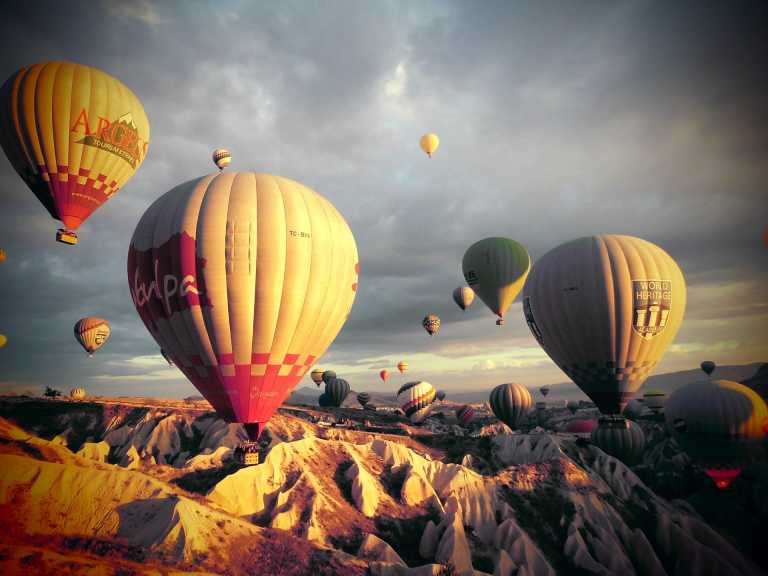 Türkei - Experience amazing landscapes and unique atmosphere of Cappadocia, Turkey with a local🎈🇹🇷 - JoinMyTrip