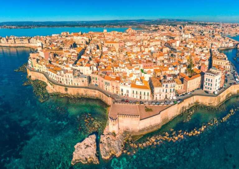 Italy - Syracuse - 🚴‍♀️🇮🇹 Sicily by E-Bike: Beaches, Amazing Food & Baroque Towns 🌅🏛️ - 1
