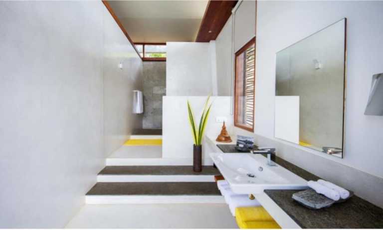 Sri (kanthi) Sujeeva Pieris - 36