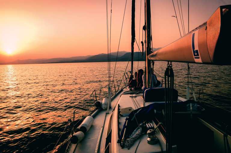 Greece - Chillout & Abenteuer Segelreise griechische Inseln auch für Newbies - Mit Skipper, Segellehrer, Reiseführer & DJ - JoinMyTrip