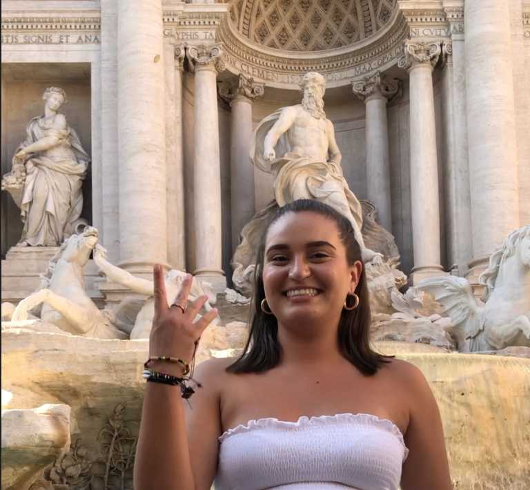 Luana Martins Andrade - 16