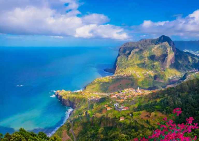 Portugal - 🌅 The Hawaii of Europe: MADEIRA! 🌤️ Private Authentic Thatched Farm Villa, Hiking, Wine Tasting, Beaching and Vibes!! - JoinMyTrip