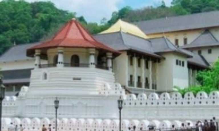 Sri (kanthi) Sujeeva Pieris - 32