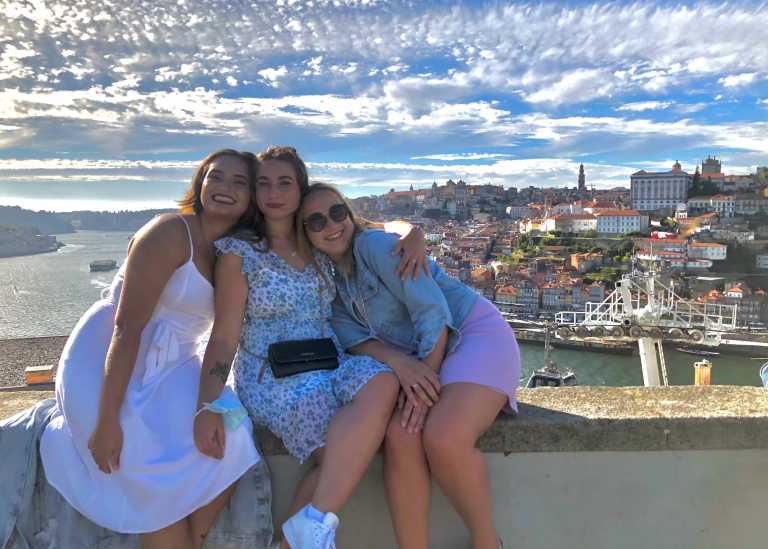 Luana Martins Andrade - 24