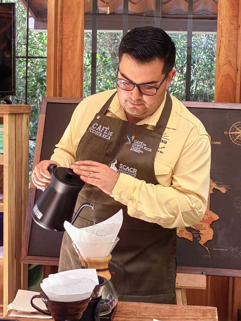 Wilfredy Leitón Salazar - 6