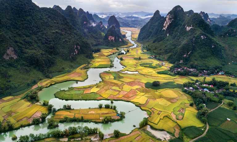 Vietnam - Vietnam - Digital Nomads from Hanoi and visit Ninh Binh, Trang An, Mua Cave and More! - JoinMyTrip