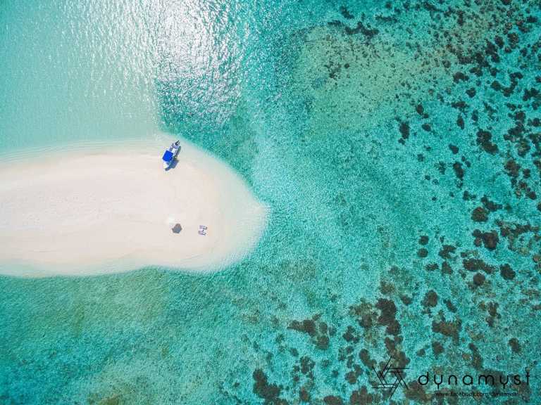 Maldives - Felidhoo - Maldives Island Hopping and Snorkeling Safari