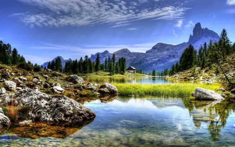 Italy - Lake Sorapis - Dolomites best hikes: Three peaks, Lake Sorapis, Misurina 🏞️ Hikers Dream - 2